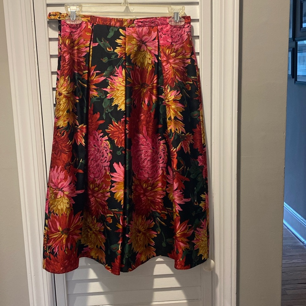 Talbots 100% pure silk skirt.